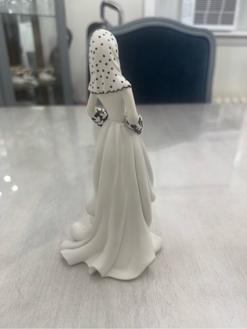 The Hamilton Collection Gone with the Wind Oh So Scarlett Figurine - Picture 4 of 7